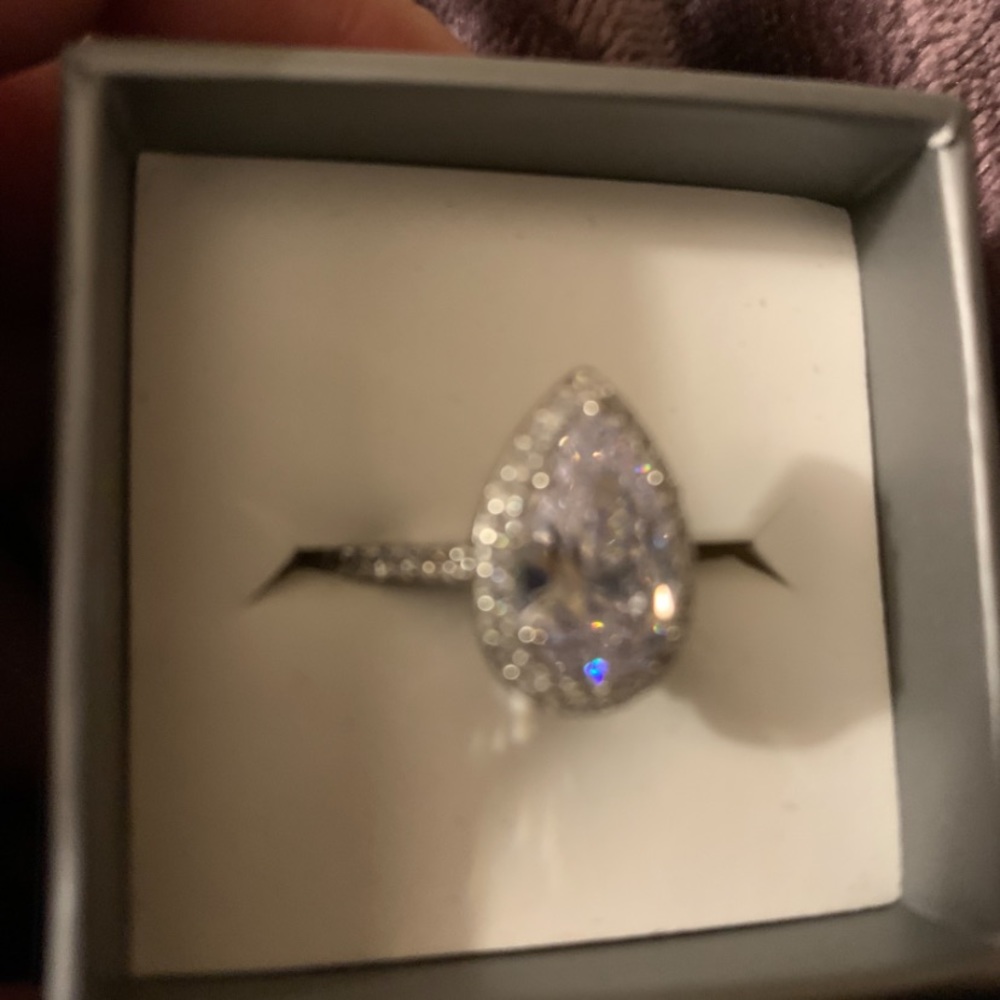 Beautiful Ring - image 1